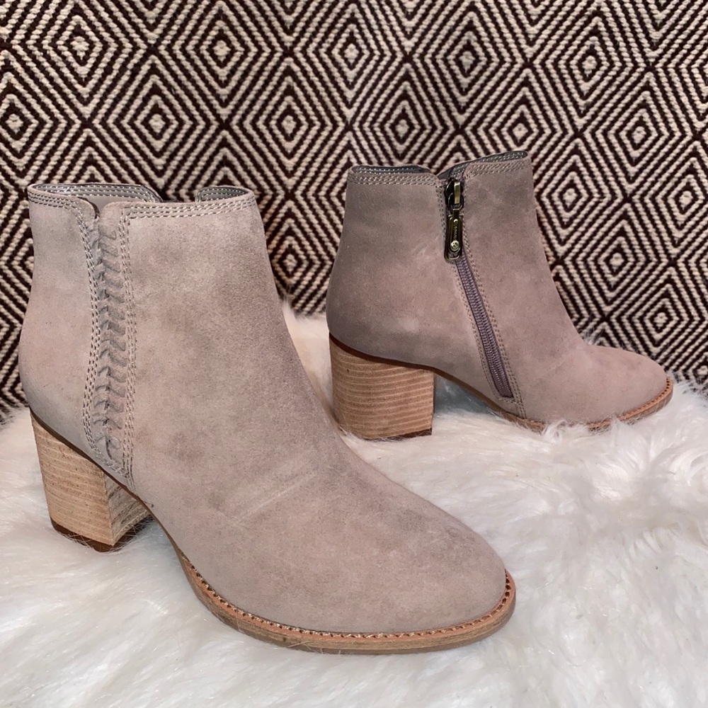 Blondo Waterproof Suede Booties